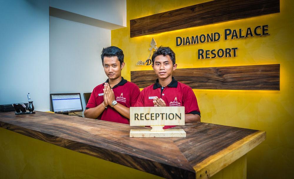 Diamond Palace Resort & Sky Bar Phnom Penh Esterno foto